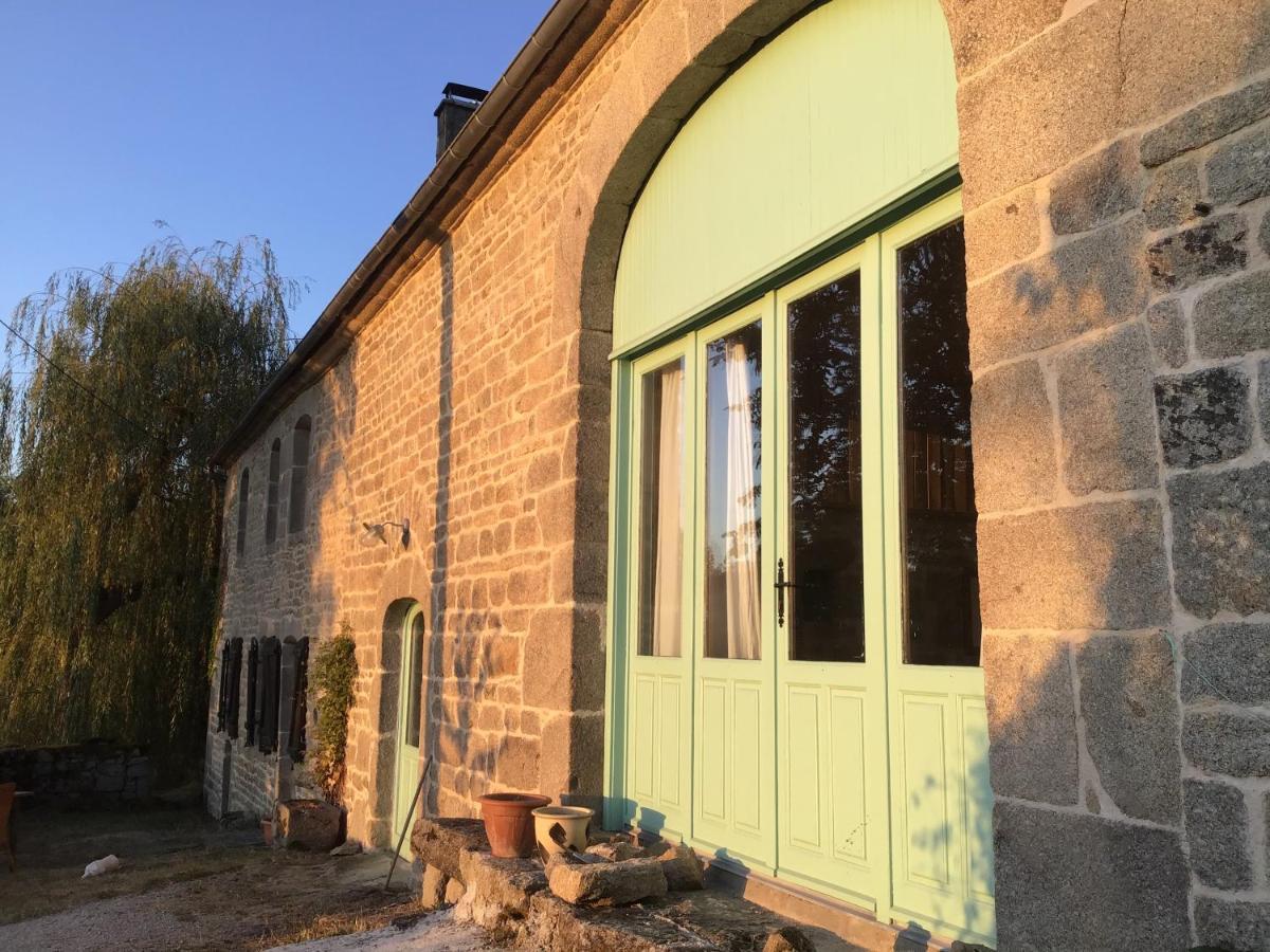 Le Noyer Bed & Breakfast Rougnat Eksteriør bilde