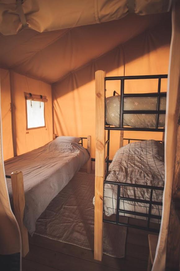 Le Noyer Bed & Breakfast Rougnat Eksteriør bilde